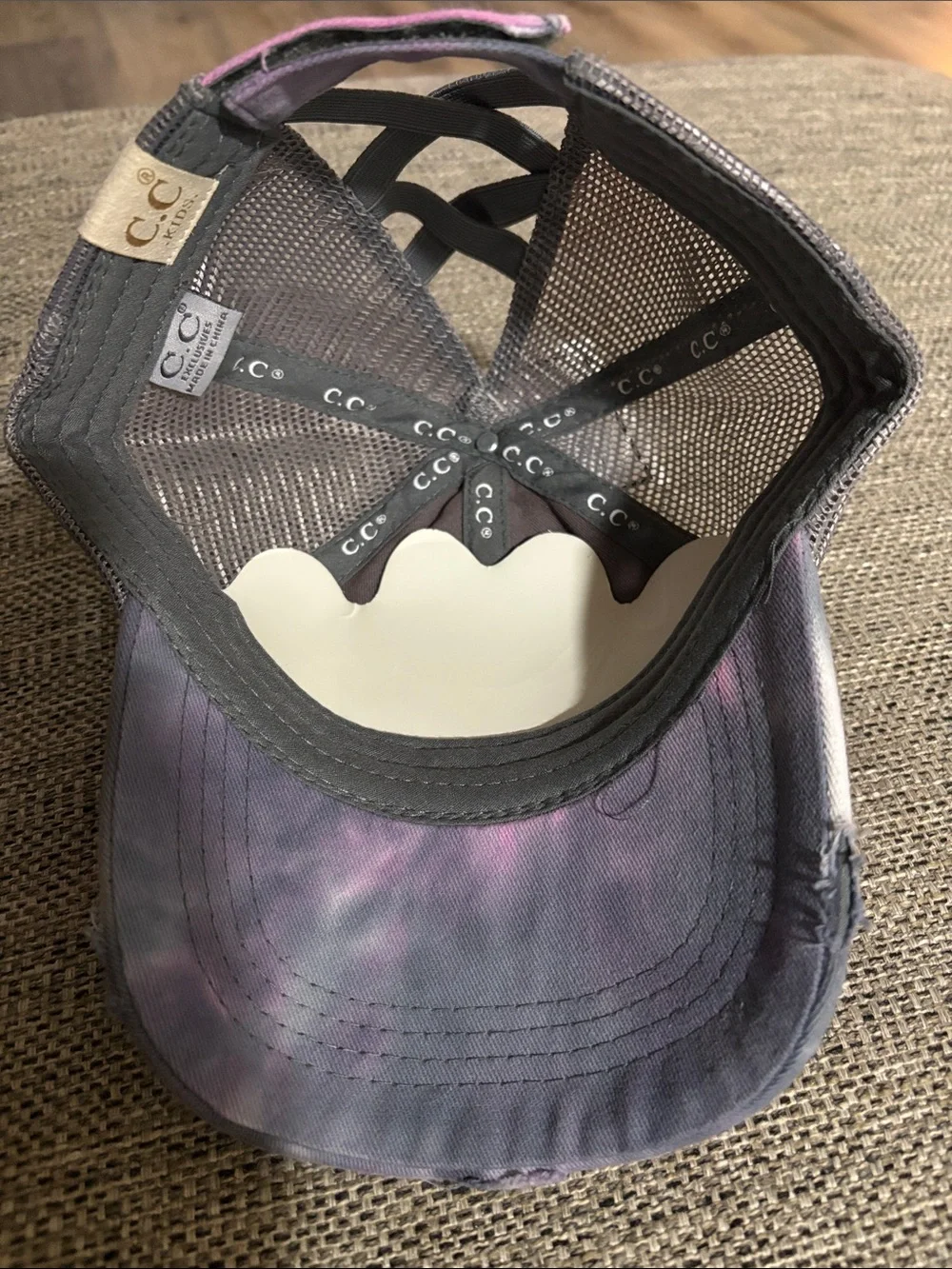 Girls Criss Cross Pony Cap Hat new with tags